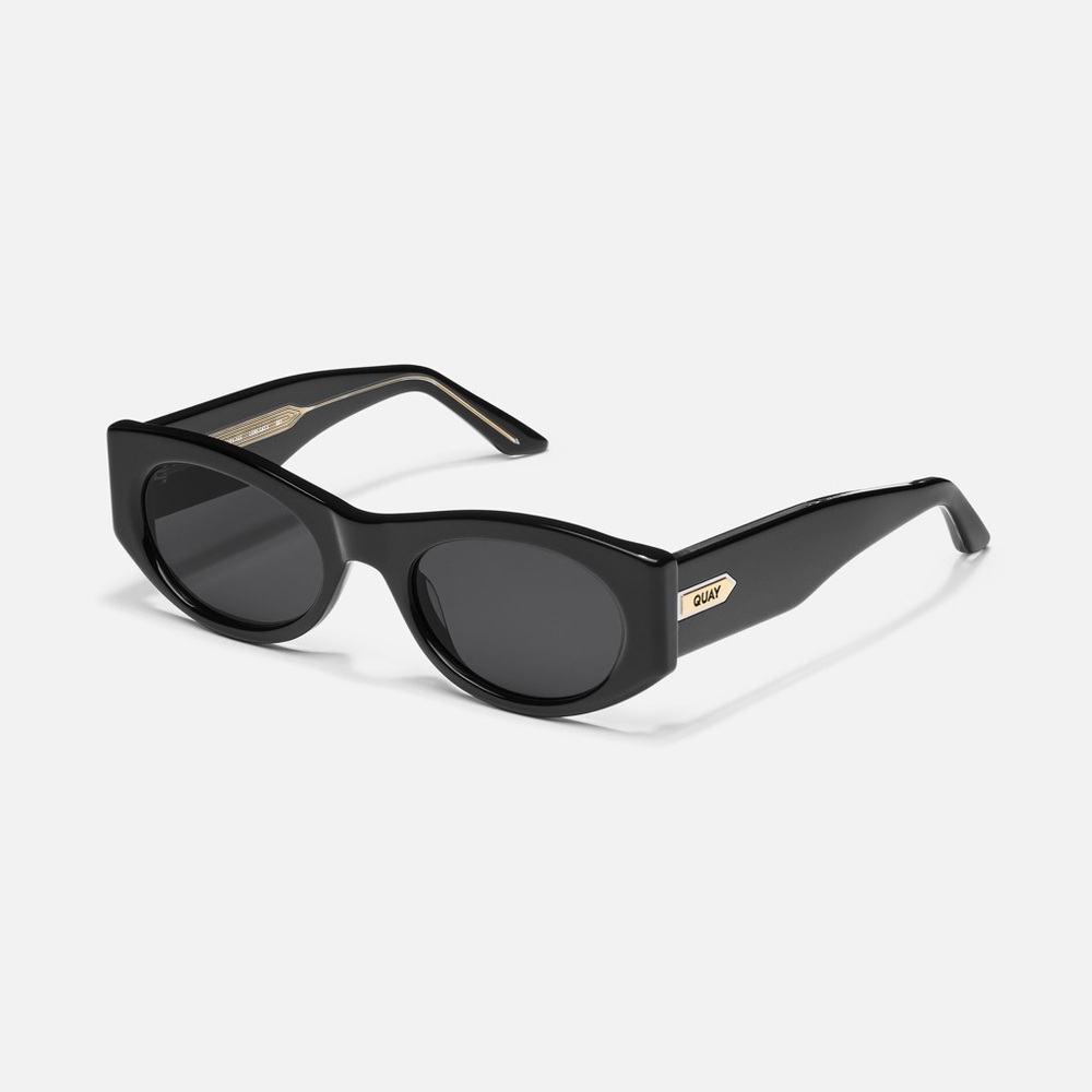 NEW $125 Quay So What Sunglasses